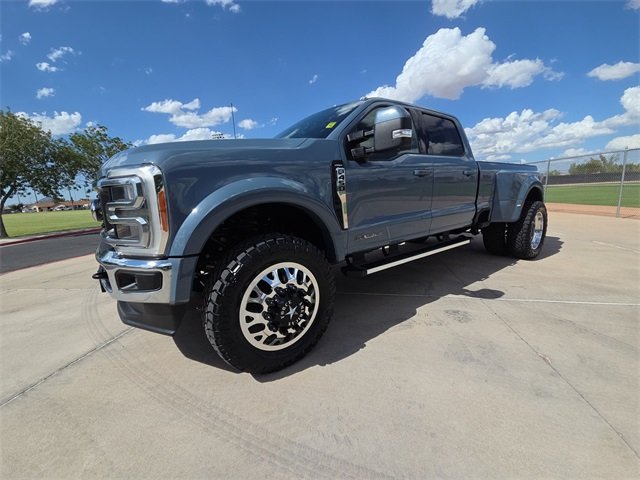 Photo of 2023 Ford F-450SD Lariat